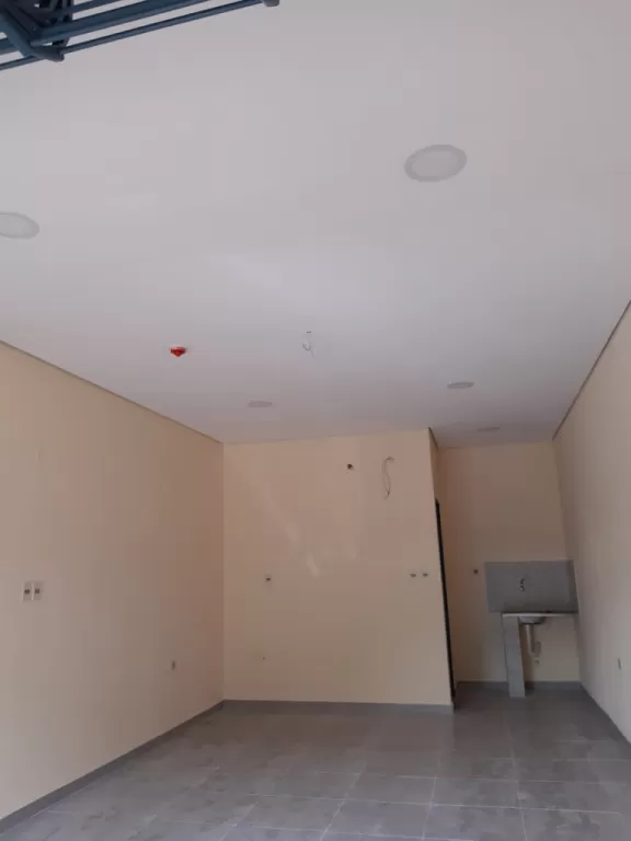 SALON COMERCIAL A ESTRENAR - CENTRO DE SAN LORENZO — foto 3