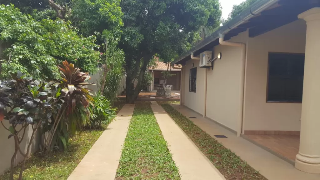Vendo casa a estrenar en Bo. Molino- Luque — foto 2