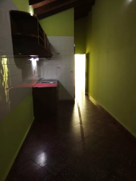 ALQUILAMOS DEPARTAMENTO CON GARAGE SOBRE GRAL. DELGADO- LAMBARE — foto 3