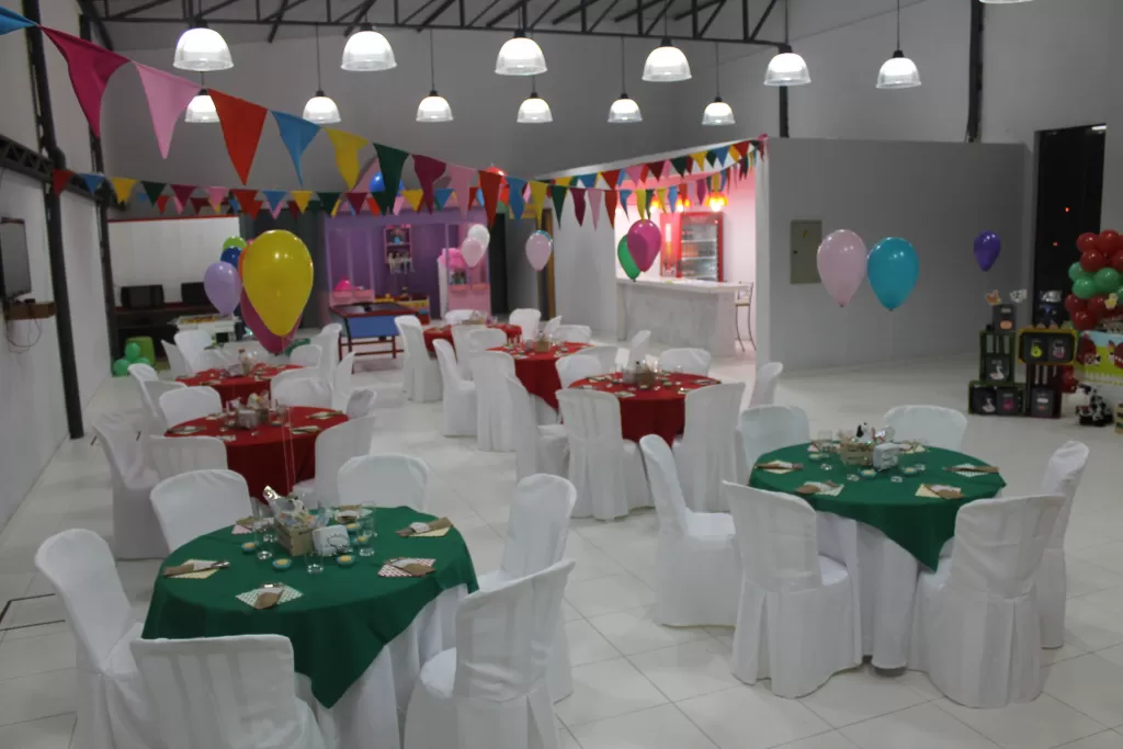 Showroom Impecable. Ubicación estratégica. Zona Salemma — foto 2