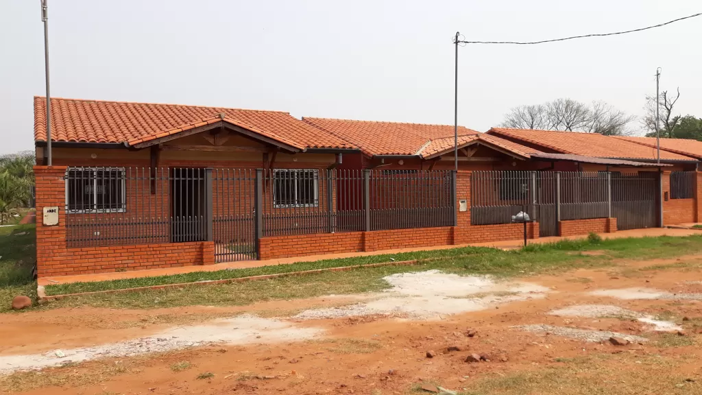 Vendo Duplex en Mora Cué - Luque. — foto 2