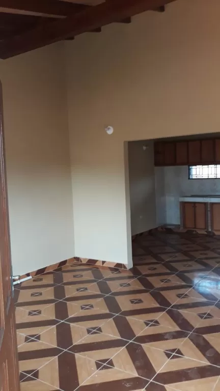 Vendo Duplex en Mora Cué - Luque. — foto 3