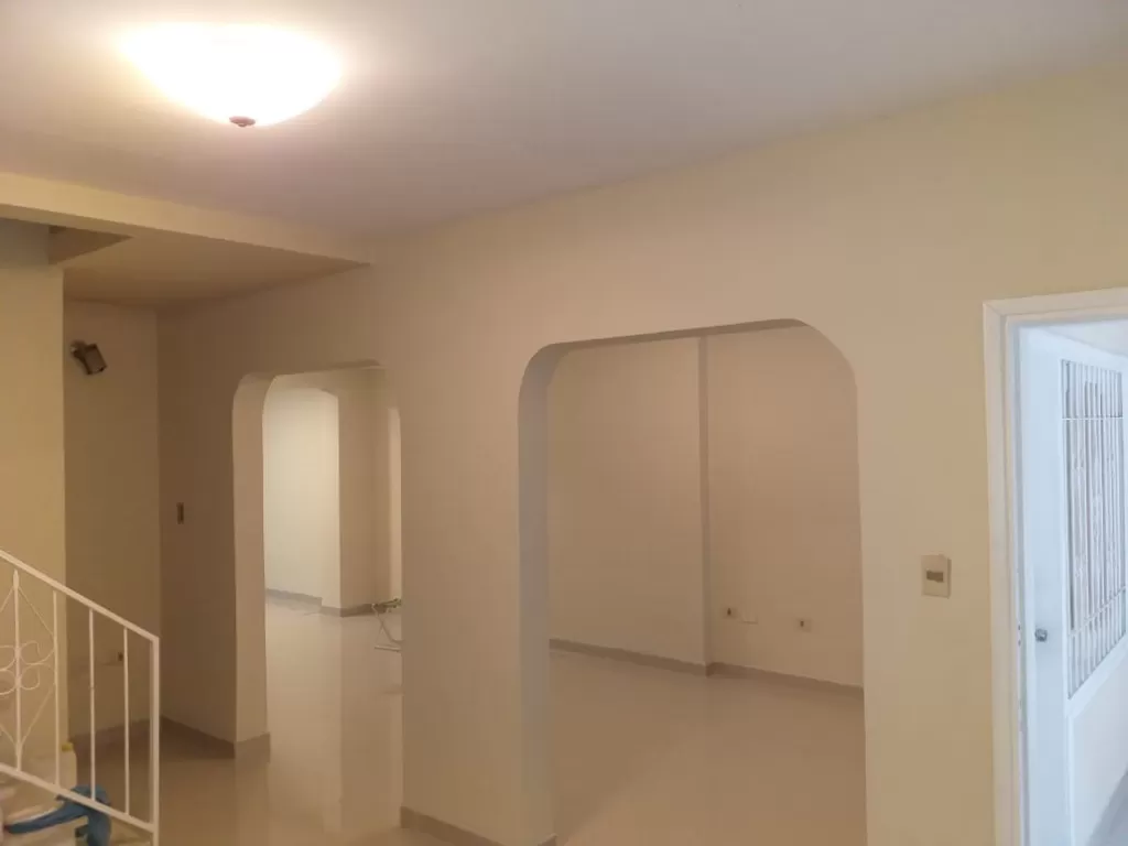 Hermoso Dúplex en BARRIO COCA COLA- ZONA UNIVERSIDAD AMERICANA — foto 3