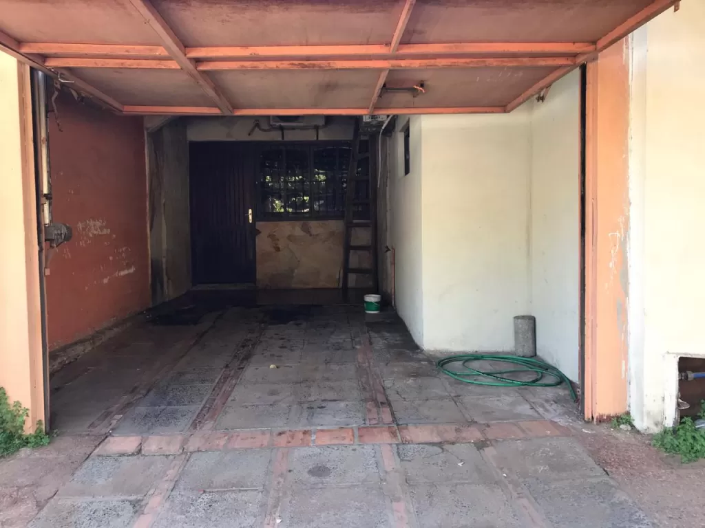 VENDO DUPLEX CON SALÓN COMERCIAL ZONA CIT (SOBRE ASFALTO ABDON CABALLERO) — foto 2