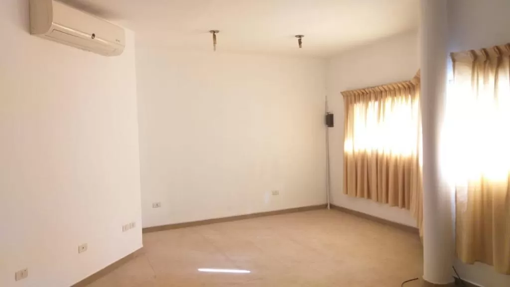 Venta de casa zona Paseo La Galería — foto 2