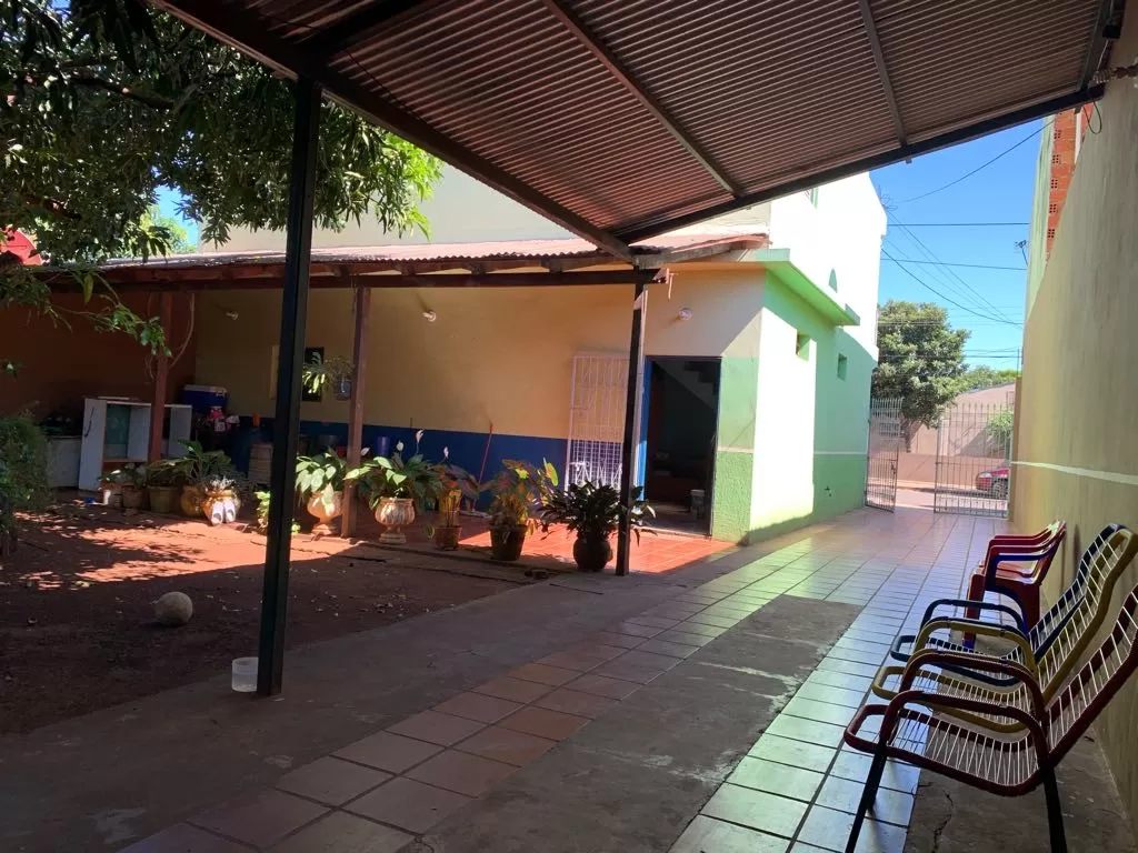 Vendo hermosa casa preparada para un piso más! sobre asfaltado a 100 metros del Cardumen en el Barrio San Miguel — foto 3