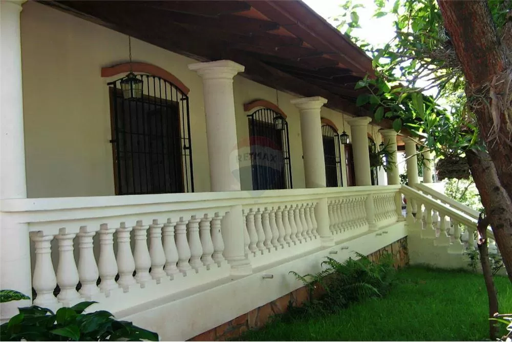 Hermosa Quinta Con piscina vista al Lago Ypakaraí — foto 2