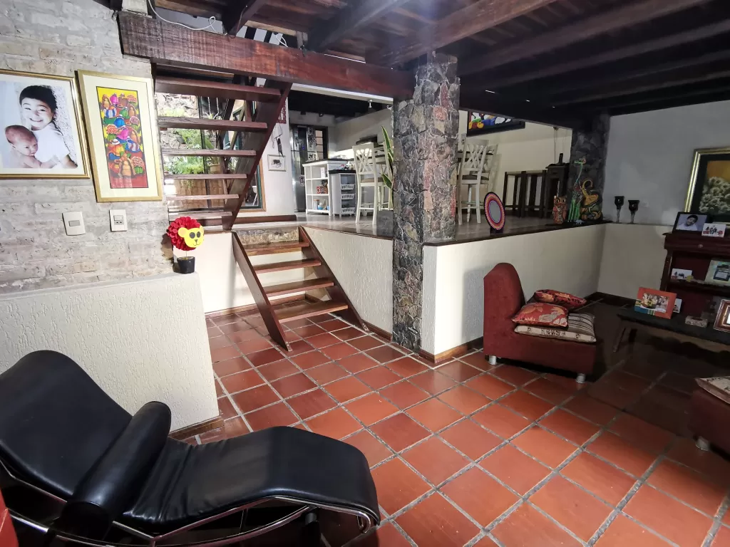 Vendo casa con una excelente ubicacion — foto 2