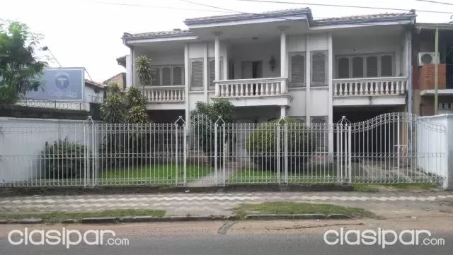 VENDO Hermosa casa en barrio Trinidad para inversores paraguayos o extranjeros — foto 2