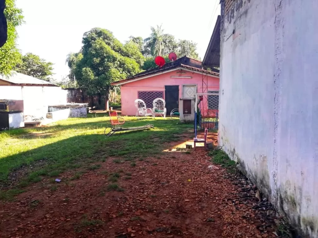 ATENCION! VENDO CASA DE 2 PISOS A 1 CUADRA Y MEDIA DE RUTA CON 2 LOCALES COMERCIALES — foto 2