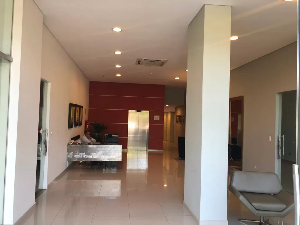 EXCELENTE DEPARTAMENTO - OPORTUNIDAD!!! — foto 2
