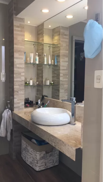 Fina Residencia en Barrio Vista Alegre, sobre Dr. Carlos Centurión, asfaltado!!!!! — foto 2