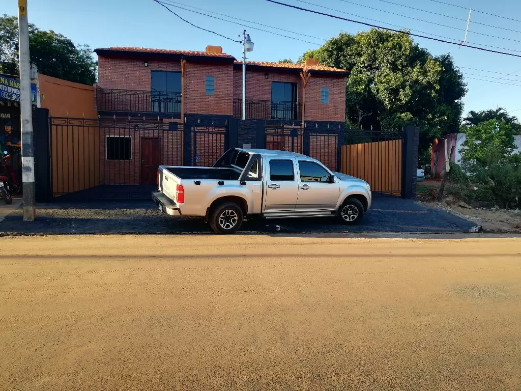 Villa Elisa duplex a estrenar.sobre asfalto — foto 2