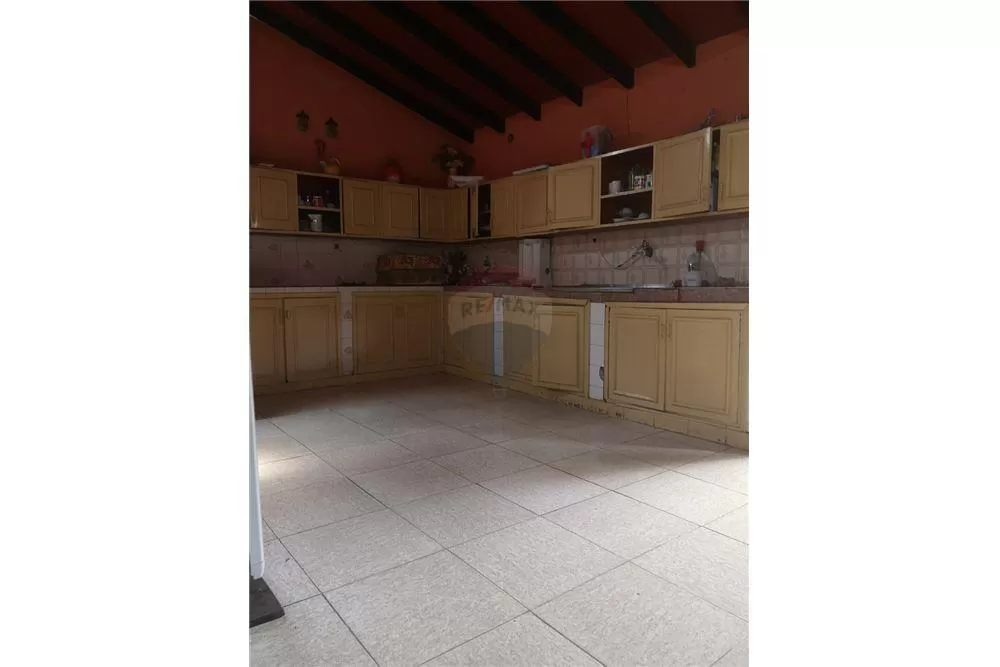 VENDO CASA EN LOMA PYTA B° SAN RAFAEL. — foto 2