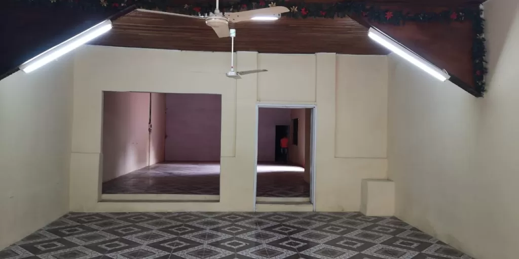 Alquilo amplio salón en el centro de Coronel Oviedo — foto 3