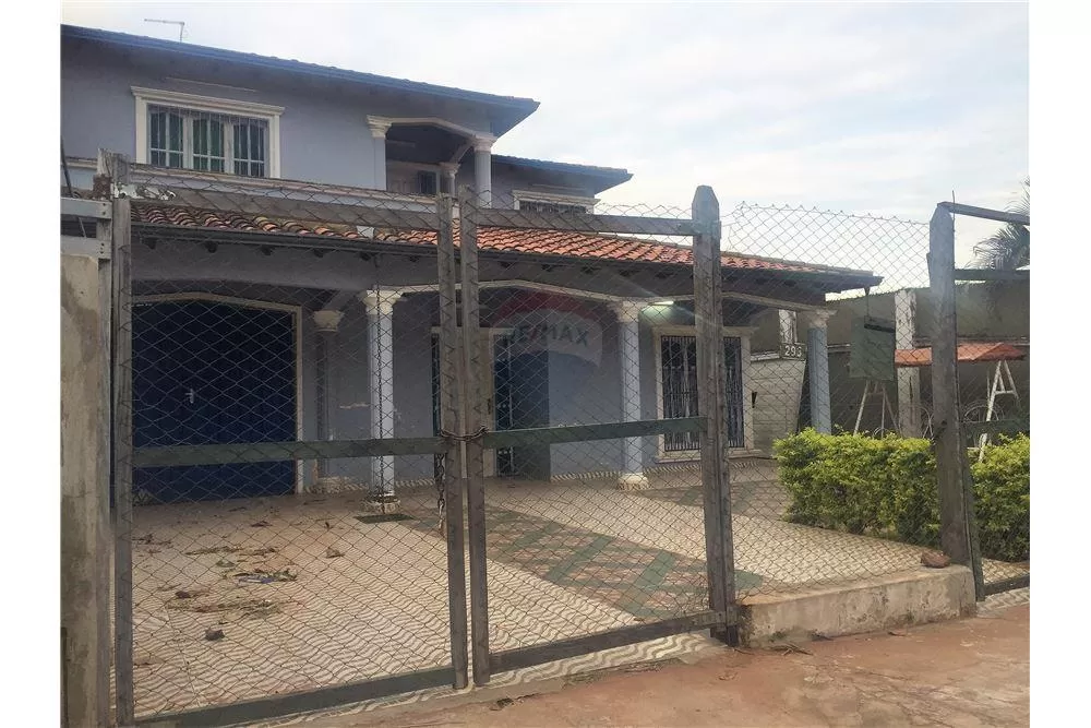 VENDO AMPLIA CASA EN ÑEMBY BARRIO MBOCAYATY — foto 2