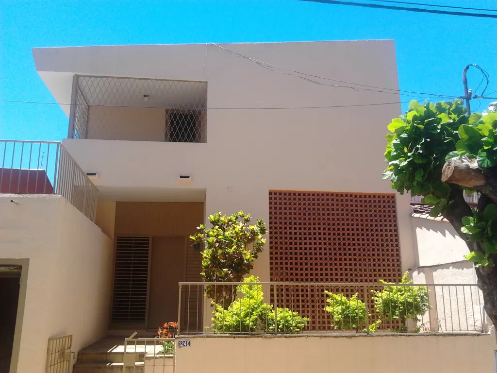 Residencia de 2 Plantas - Barrio Sajonia — foto 2