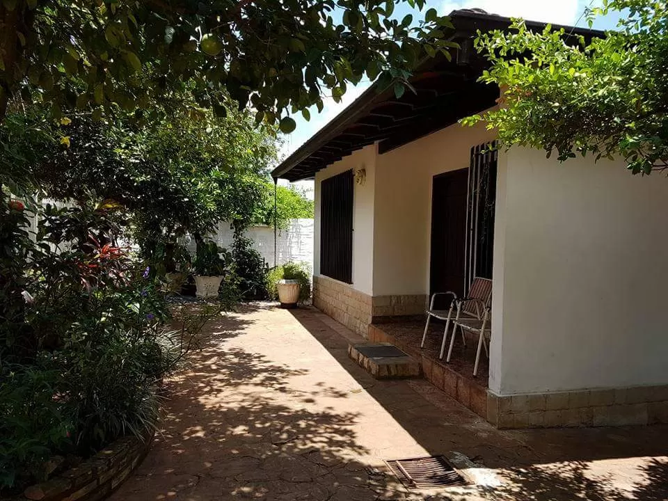 VENDO LINDA CASA EN SAN ANTONIO!! EXCELENTE UBICACIÓN — foto 3