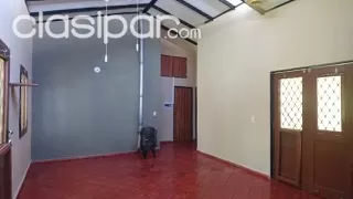 Hermosa casa con lindo jardín en Santa Rosa del Aguaray — foto 3