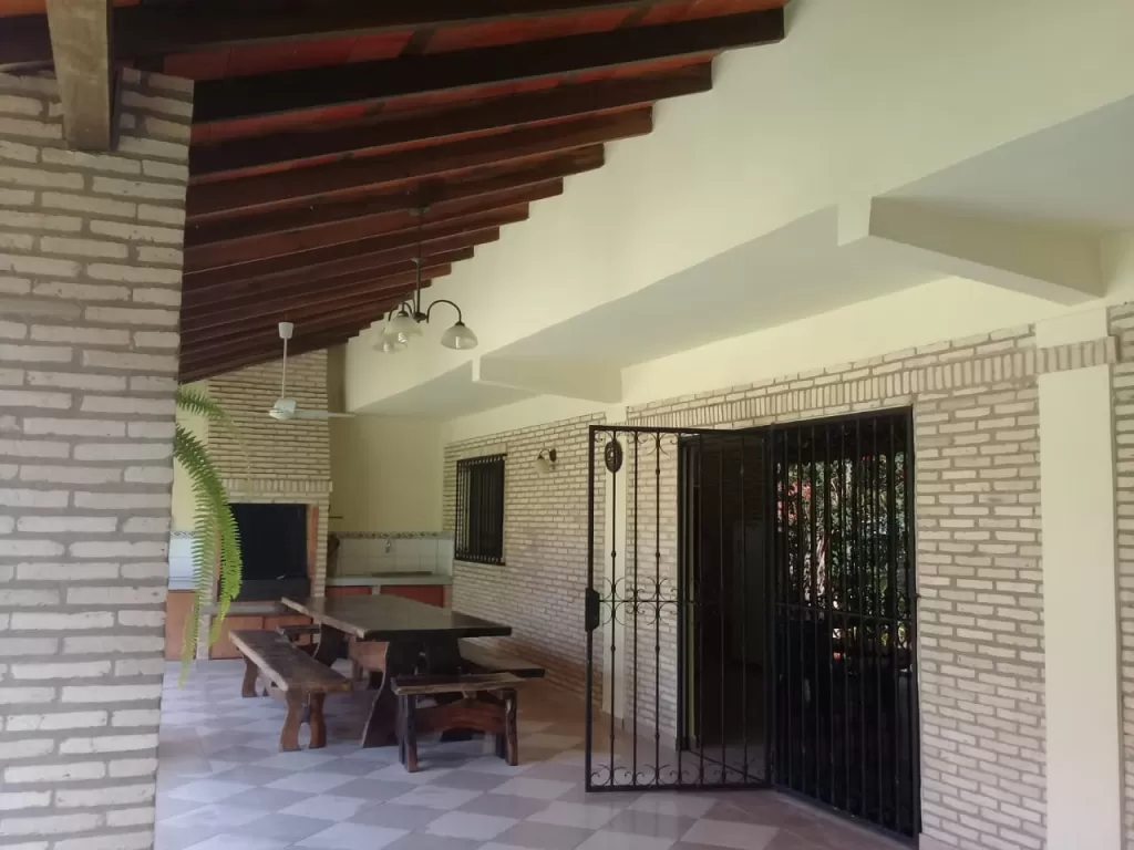 Hermosa casa en San Bernanrdino. — foto 3