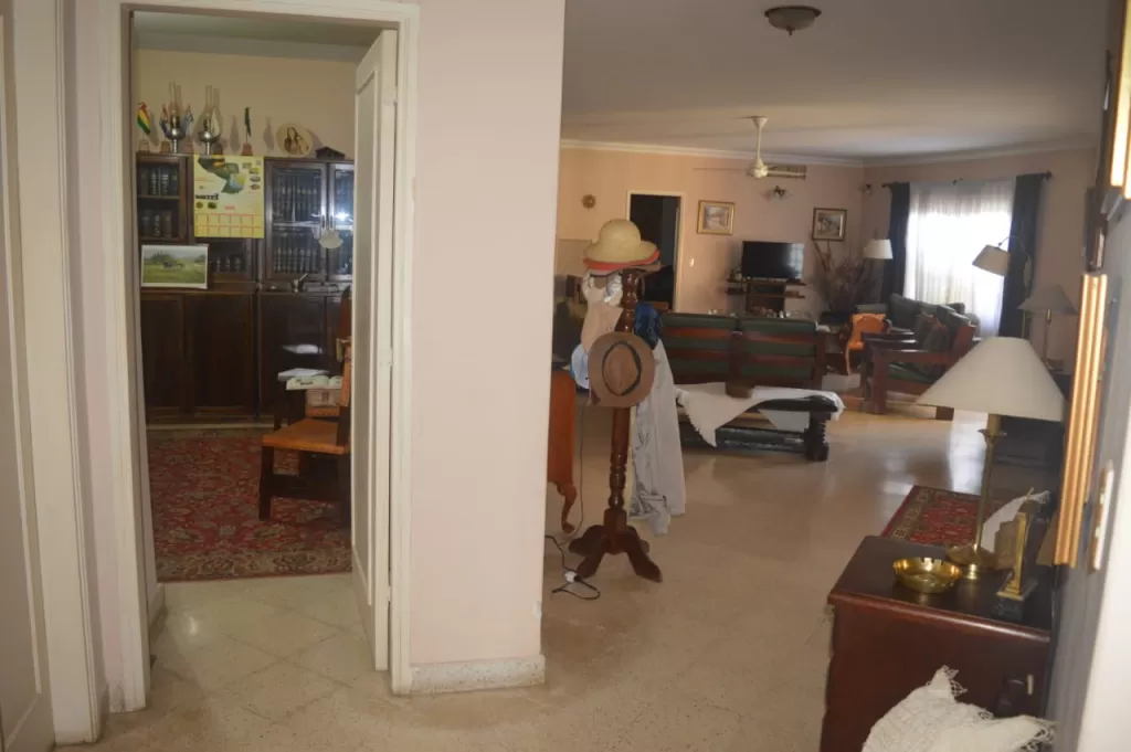 Vendo Residencia en Barrio Tembetary — foto 2