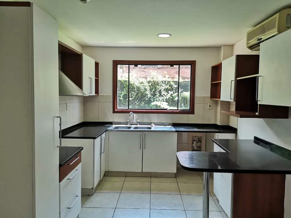 ALQUILO CASA EN BO. CERRADO MONTECILLO — foto 3