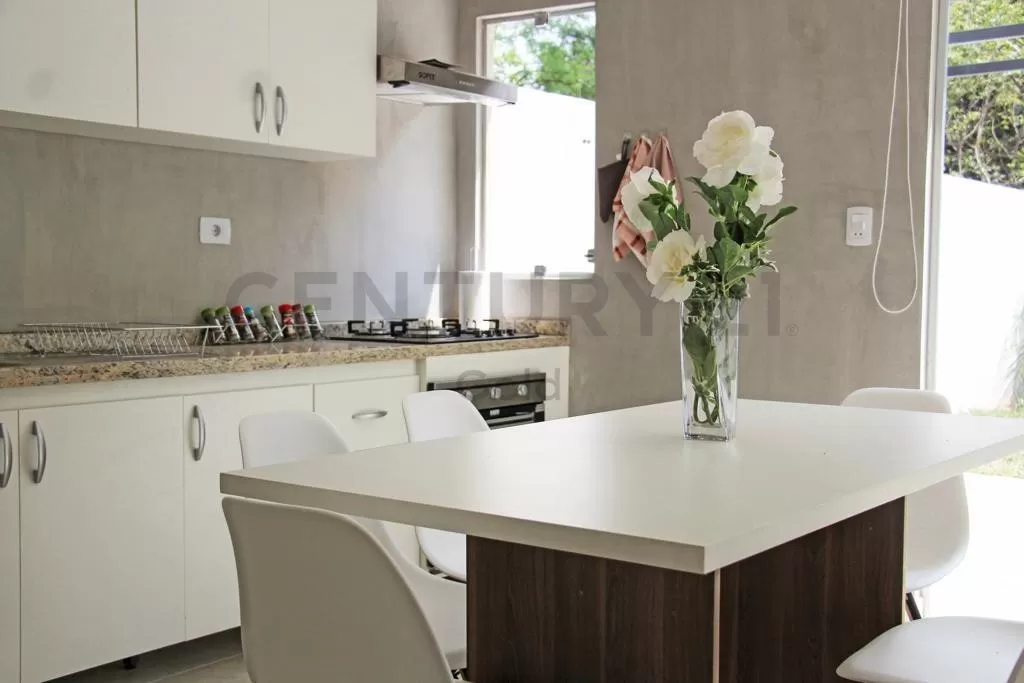 VENDO HERMOSA CASA EN LUQUE A ESTRENAR!!! — foto 2