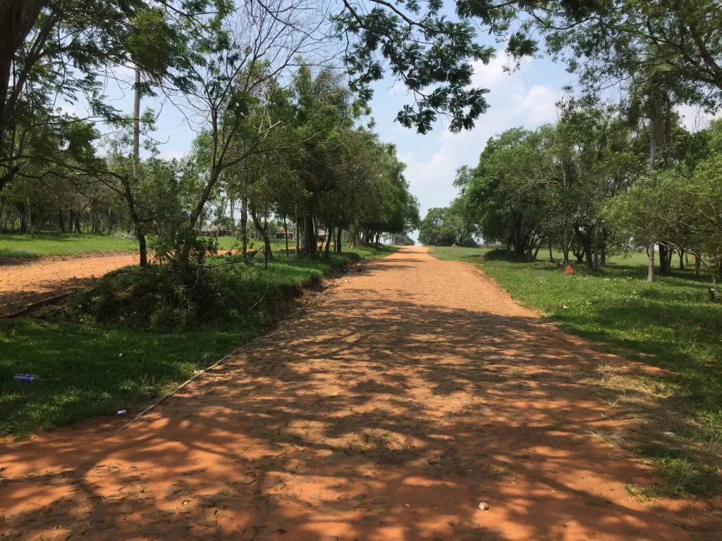 Vendo Terreno de 1.070mts. cuadrados en Piribebuy, con vista, arroyo, a metros de asfalt — foto 2