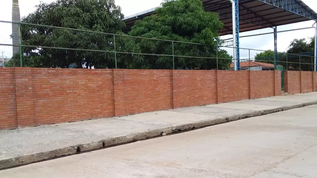 MR ALONSO (COL. EBENEZER, TRANSCHACO, AV. GRAL DÍAZ): MARAVILLOSOS 720 M2. — foto 3