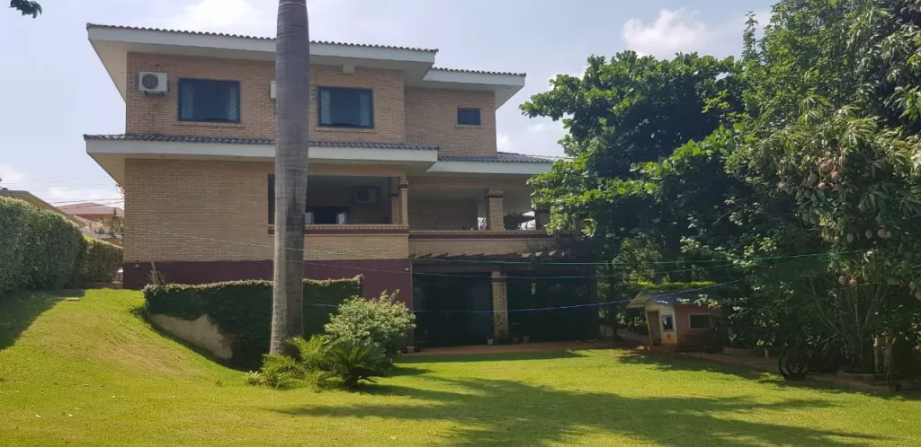 CASA EN EL PARANÁ COUNTRY CLUB 423 M2 CONSTRUIDO 1.025 M2 DE TERRENO — foto 2