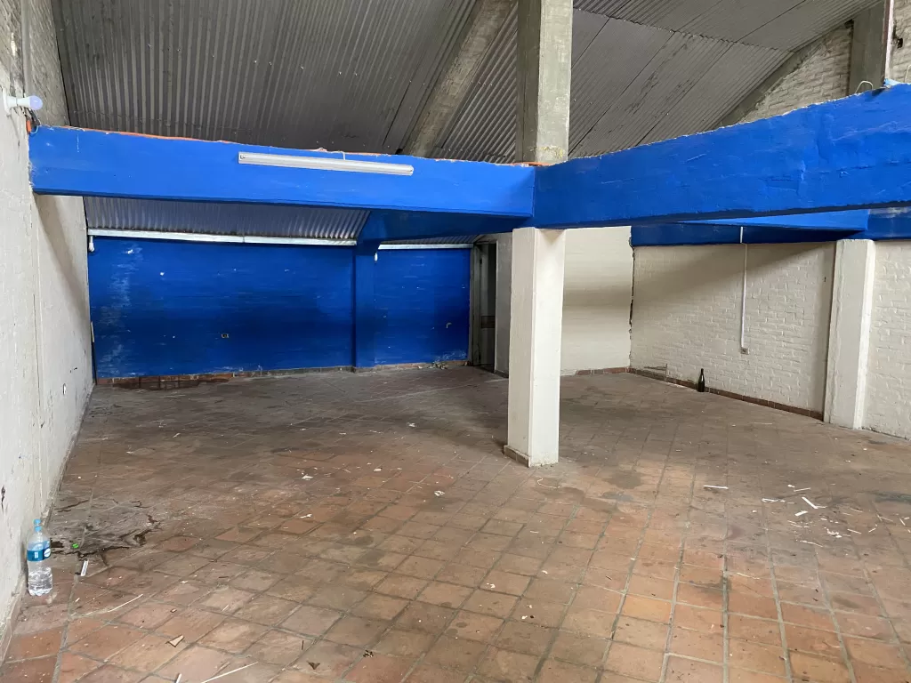 ALQUILO SALON COMERCIAL ZONA LUQUE - ESTADIO — foto 2