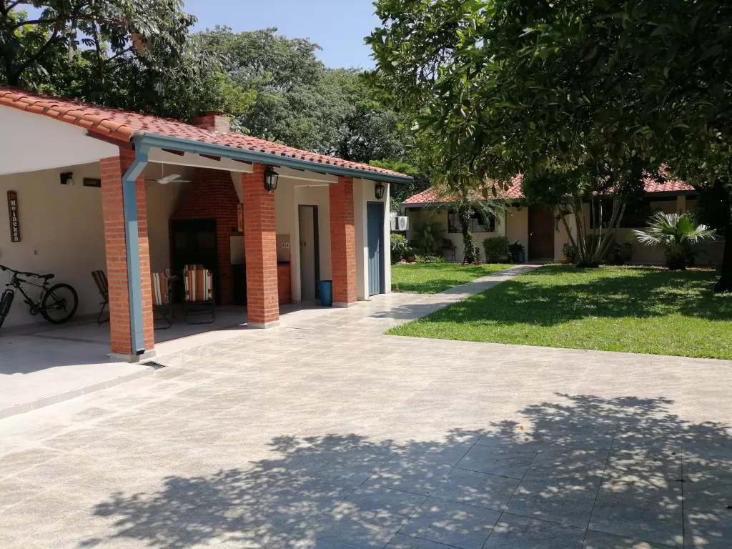 VENDO CASA EN BARRIO SAN VICENTE EXCELENTE UBICACION — foto 2