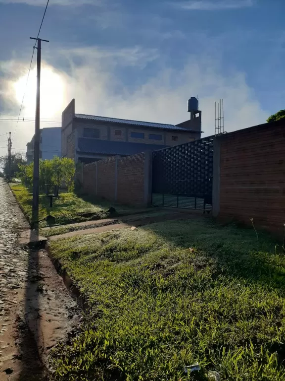 CASA DE DOS PLANTAS EN BARRIO SAN ISIDRO — foto 3