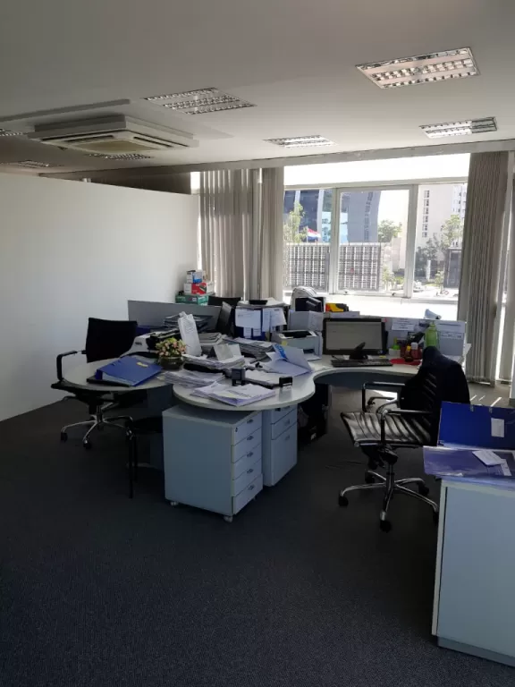 EDIF. AURA, AVIADORES DEL CHACO: 250 M2, LUJOSAS OFICINAS, TECNOLOGÍA FULL, 11.50 USDM2 — foto 3