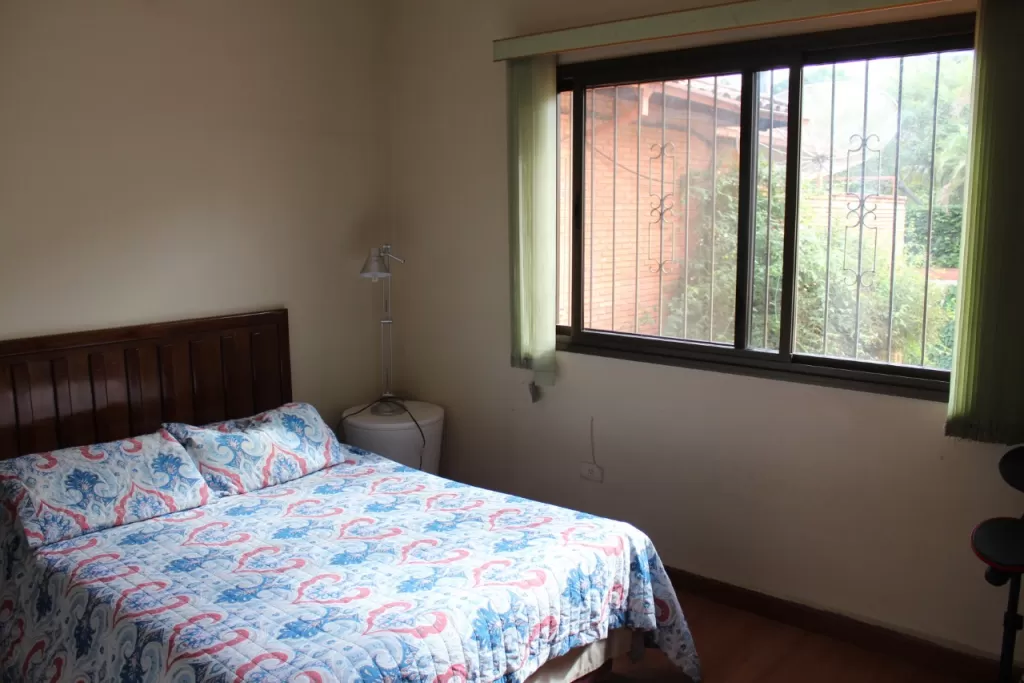 MANORA SUPER RESIDENCIAL: HERMOSA RESIDENCIA, 3 DORMITORIOS, GRAN JARDÍN, PISCINA. — foto 3