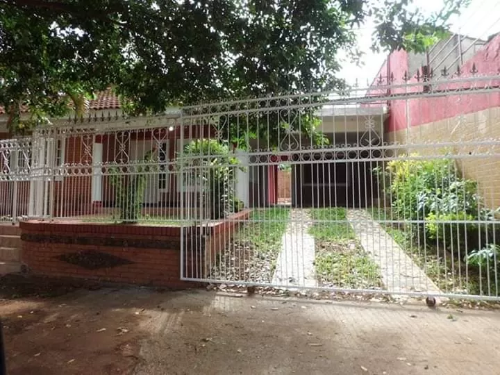 CASA DE 4 DORMITORIOS EN BARRIO SAN PEDRO — foto 3