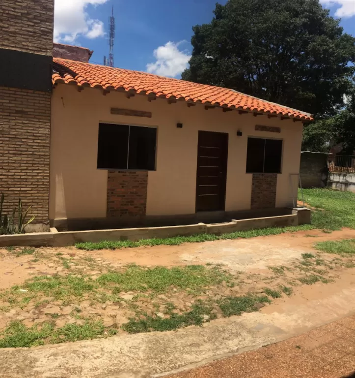 VENDO CASA EN FERNANDO DE LA MORA — foto 2