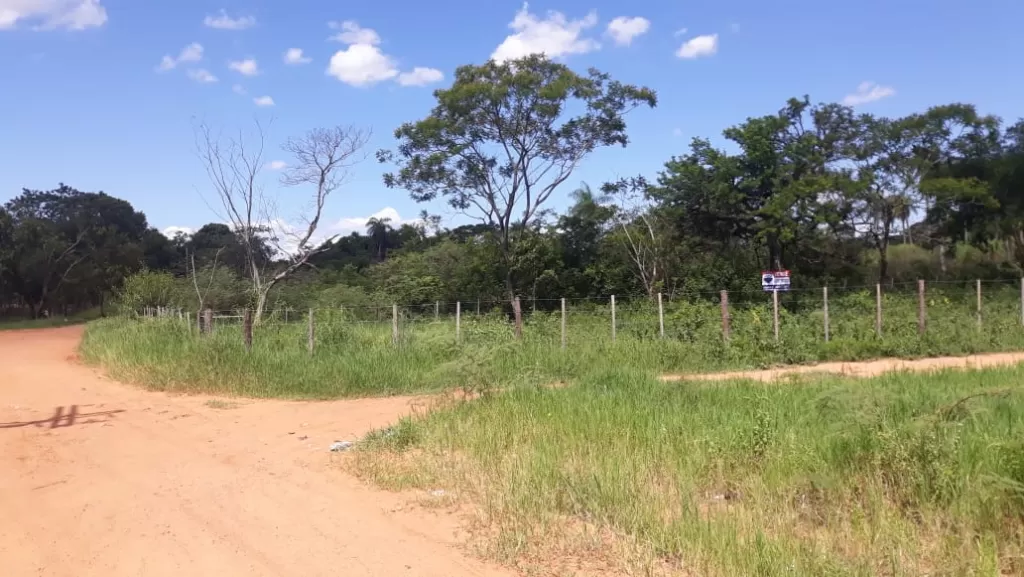 VENDO 1200 M2 DE TERRENO CON ESQUINA EN LIMPIO — foto 3
