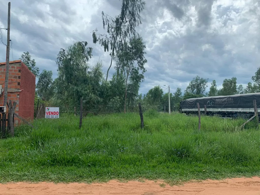 VENDO TERRENO EN LA CIUDAD DE LIMPIO, EXCELENTE UBICACIÓN EN ESQUINA — foto 2