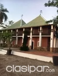 SAN BER CENTRO: SOBRE EL LAGO - 2900 M2 PLAYA PRIVADA + IMPORTANTE RESIDENCIA — foto 2