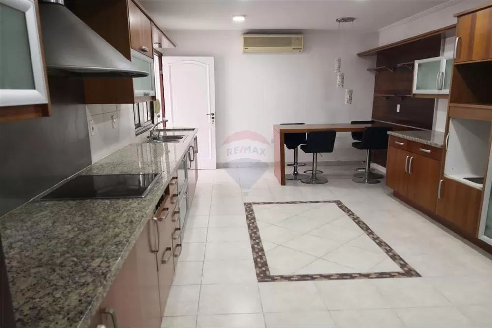 OPORTUNIDAD, HERMOSA RESIDENCIA EN ASUNCION 490,000 USD — foto 3