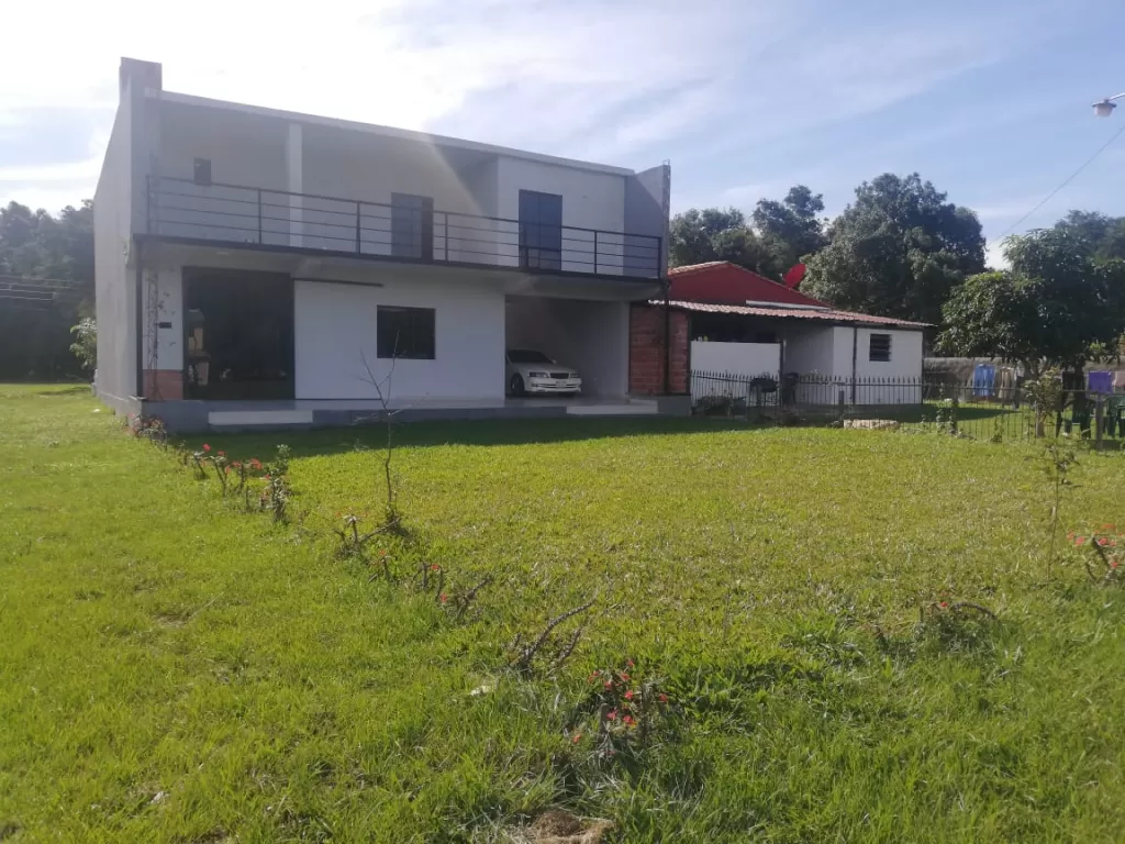 Vendo casa a estrenar en barrio cerrado Ytororo Country Club — foto 2