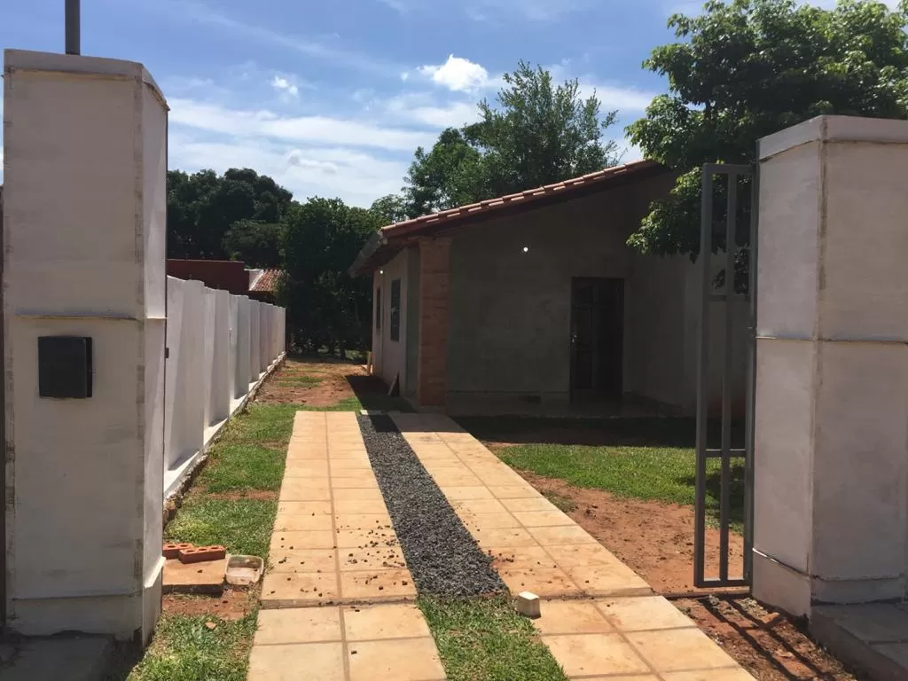 VENDO HERMOSA CASA A ESTRENAR EN LUQUE!! — foto 2