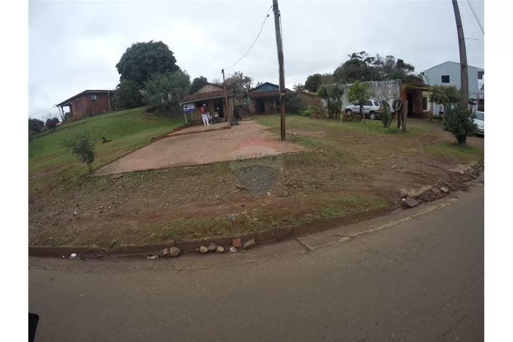 vendo casa sobre asfaltado en Cambyreta Encarnación — foto 2