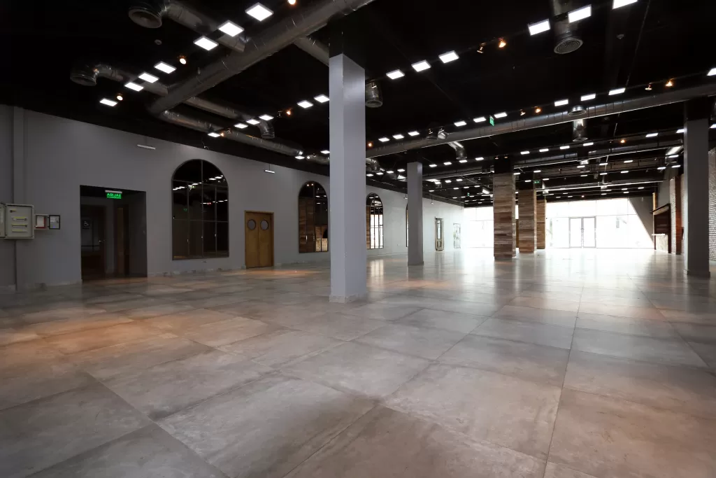 Alquilo local comercial Av. Aviadores del chaco — foto 2