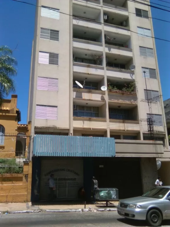 Salón comercial en venta en el centro — foto 2
