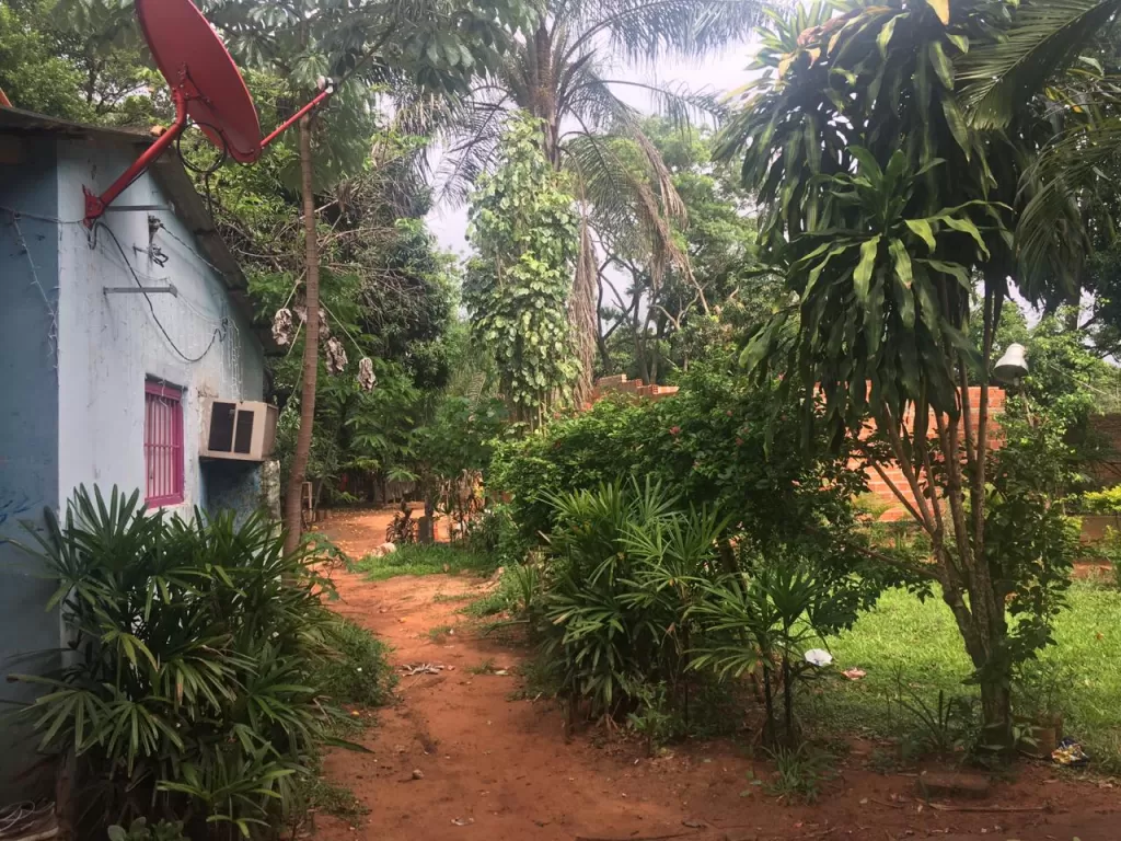Vendo terreno amplio con casa — foto 3