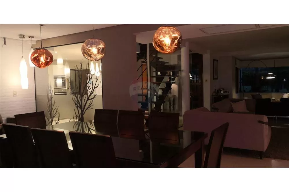 OFERTO FINA RESIDENCIA ZONA LAGUNA GRANDE — foto 3
