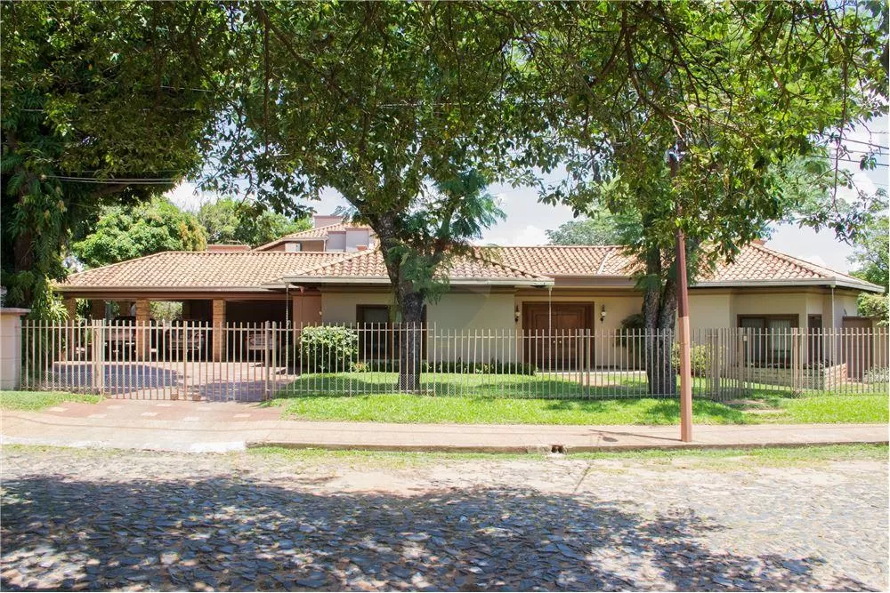 Vendo Residencia B. Jara — foto 3