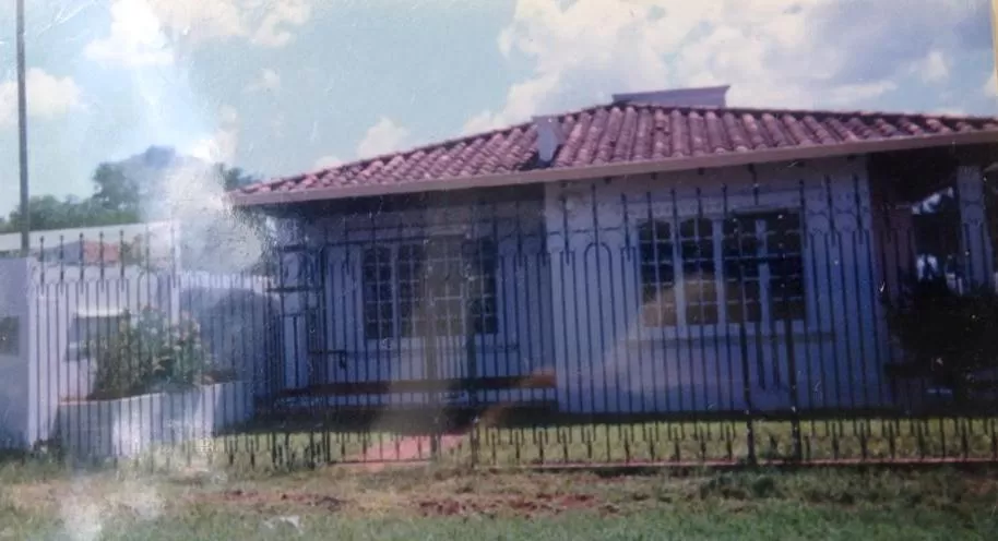 Vendo casa en Barrio Santa Ana de Ciudad del Este — foto 2